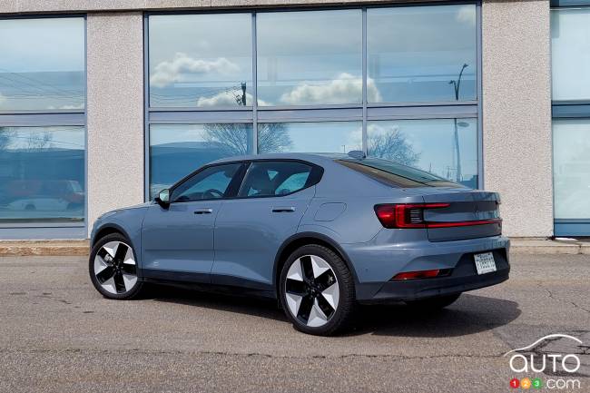 Three-quarters rear of 2023 Polestar 2
